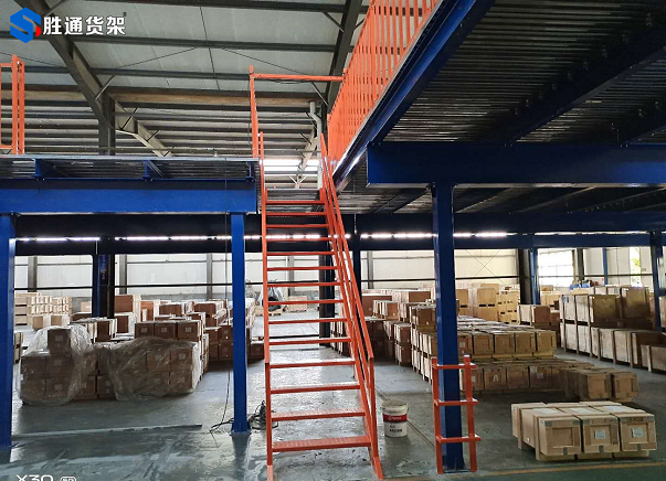 南方泵業鋼平臺貨架.png